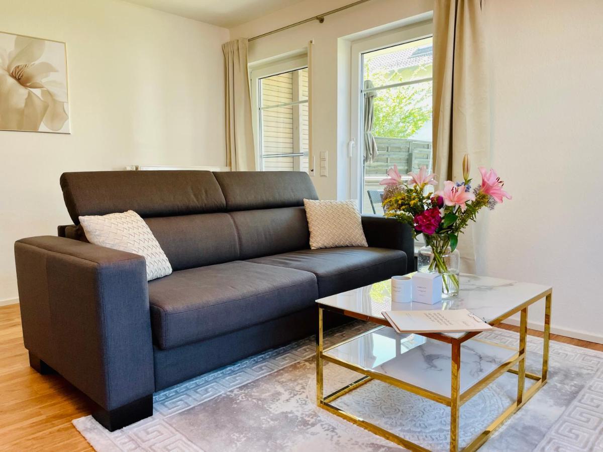 Ferien-Apartment Silberweide Mit Privatstrand Friedrichshafen Ngoại thất bức ảnh