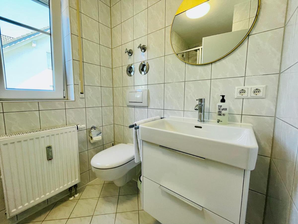 Ferien-Apartment Silberweide Mit Privatstrand Friedrichshafen Ngoại thất bức ảnh