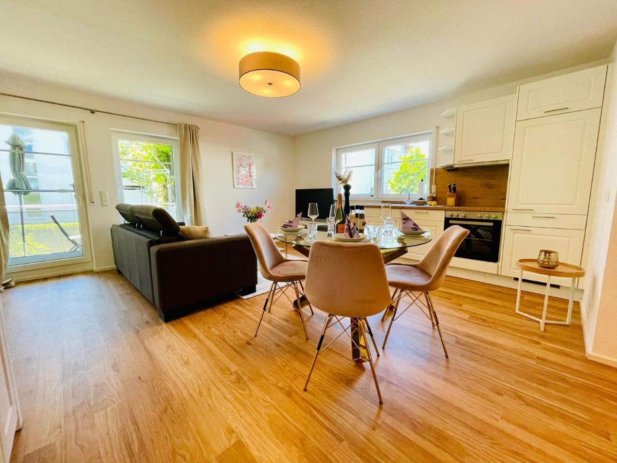 Ferien-Apartment Silberweide Mit Privatstrand Friedrichshafen Ngoại thất bức ảnh
